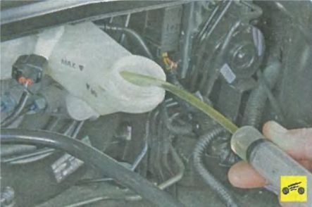 Замена тормозной жидкости Форд Фокус 3