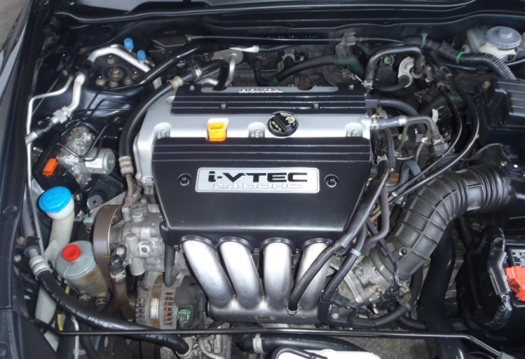 Двигатель DOHC 16V