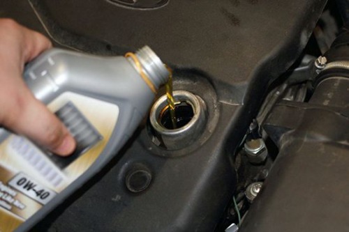 Как заменить масло в двигателе Лада Приора в домашних условиях