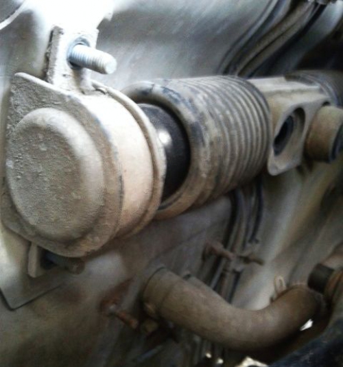 Как заменить пыльники рулевой рейки ВАЗ 21099 своими силами