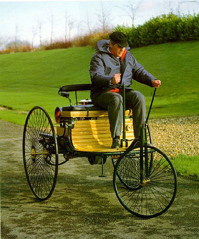 Бенц Вело - 1894 год. (три колеса)